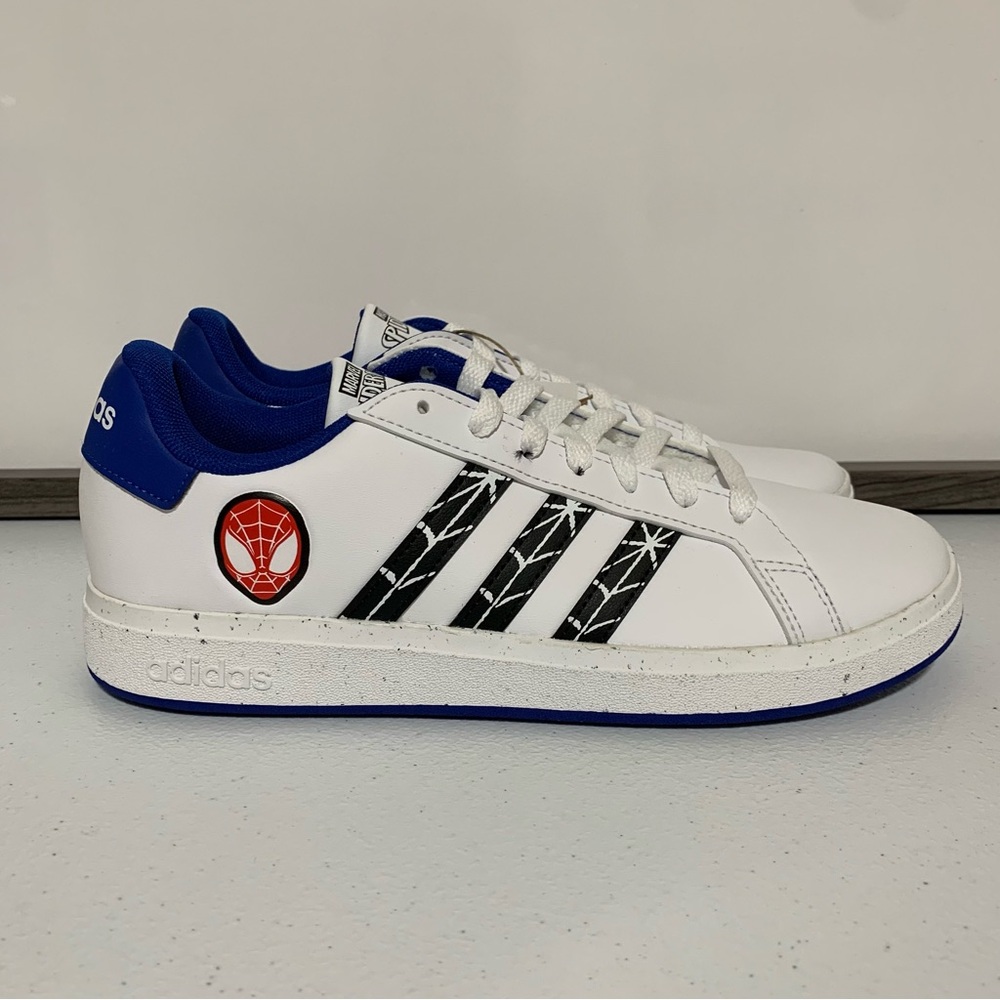 Adidas Marvel’s Spider-Man Grand Court Sneaker Shoes-Size 6.5 NWT